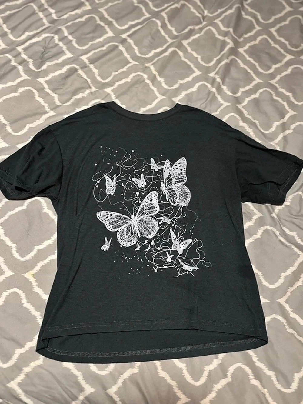 SHEIN Women's Dark Grey Short Sleeve Butterfly T-Shirt